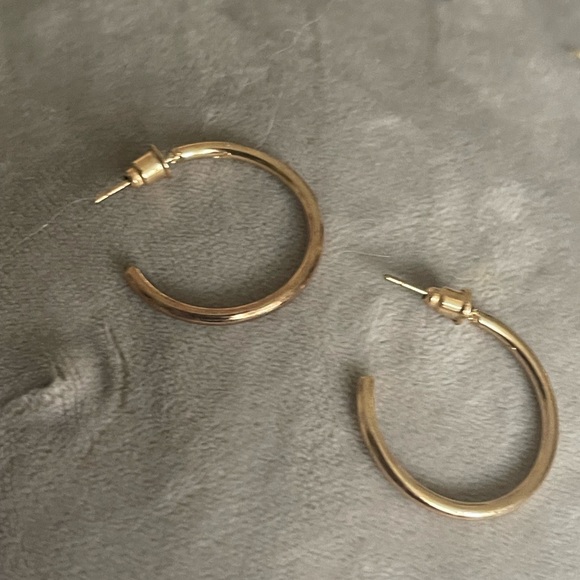 New Woman’s Boho Casual Medium Minimal Gold Tone Hoop Stud Earrings Earrings - Picture 6 of 16
